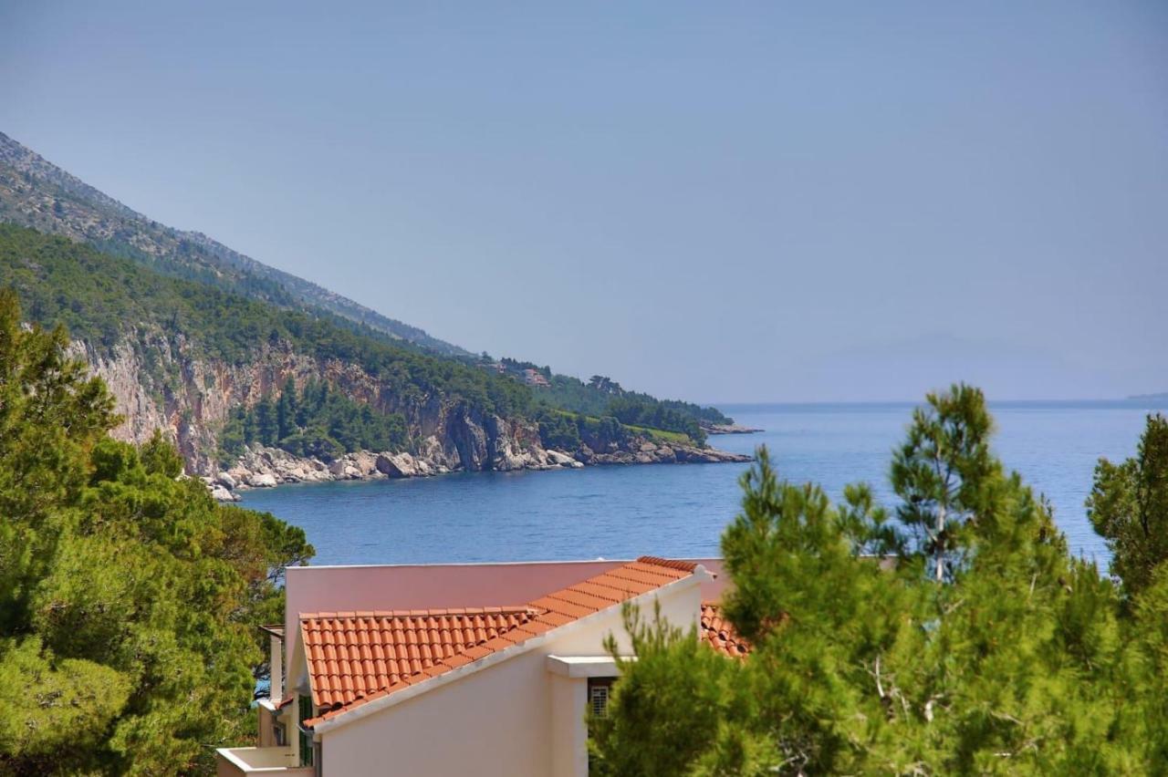 Redstone Luxury Apartments Sveta Nedelja  Dış mekan fotoğraf